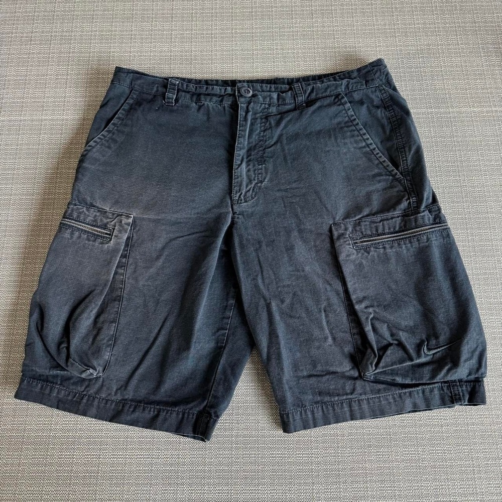Nike Y2K Blue Tag Navy Blue  cargo shorts size M(32)